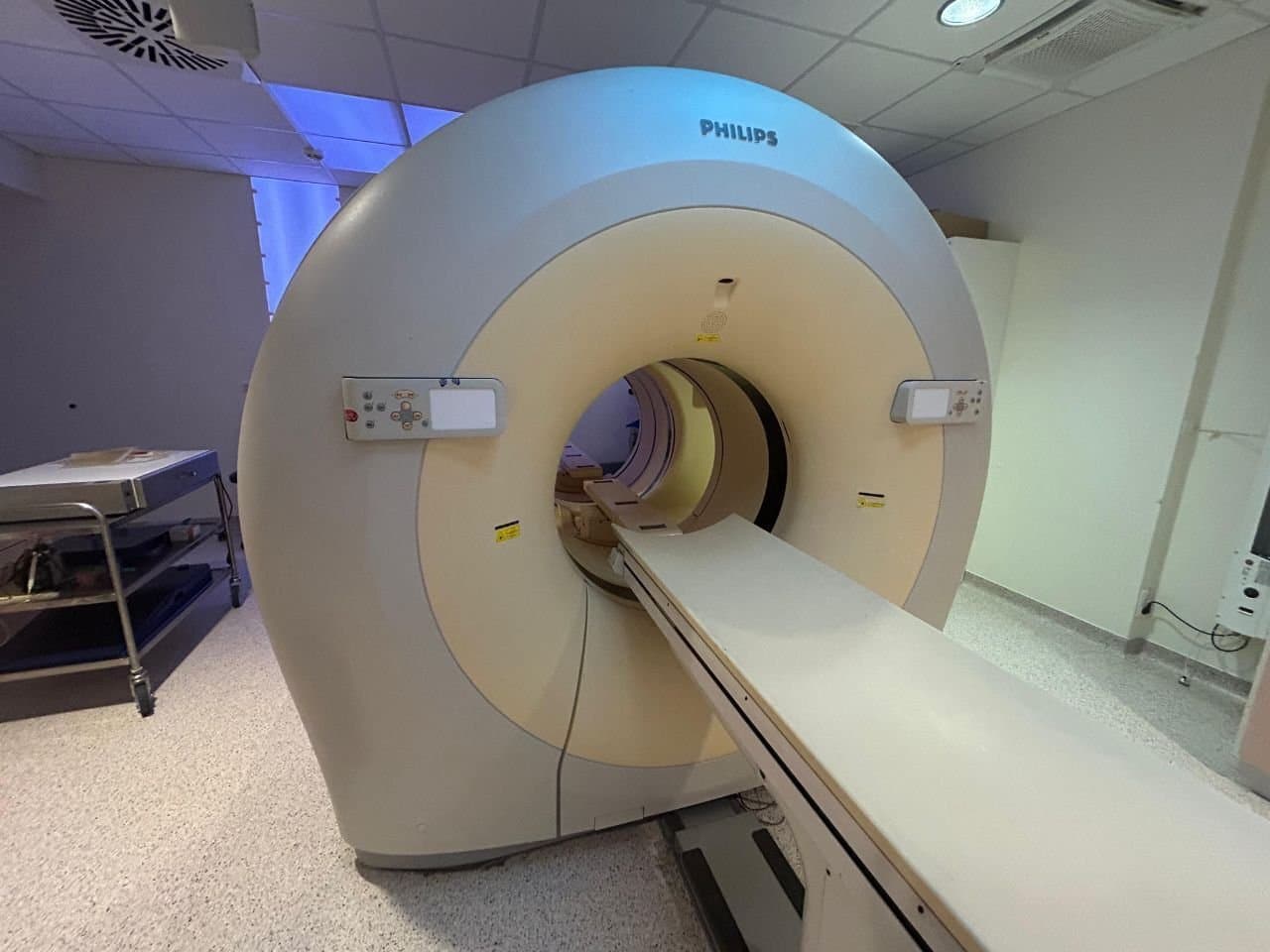 Philips Gemini TF Big Bore 16. Gantry and patient table.